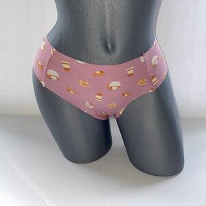 Victoria’s Secret Pink No Show Seamless Cheekster Panty Underwear. NWT